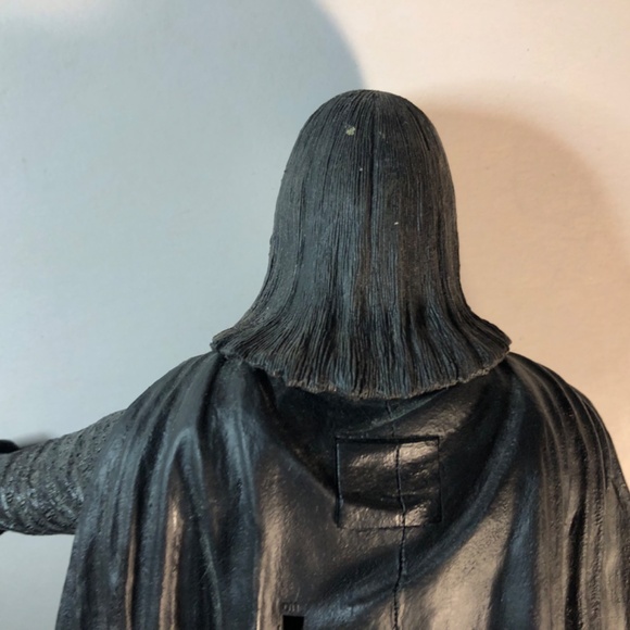 12” NECA V for Vendetta action figure (missing hands & daggers 🗡️ - Picture 2 of 12
